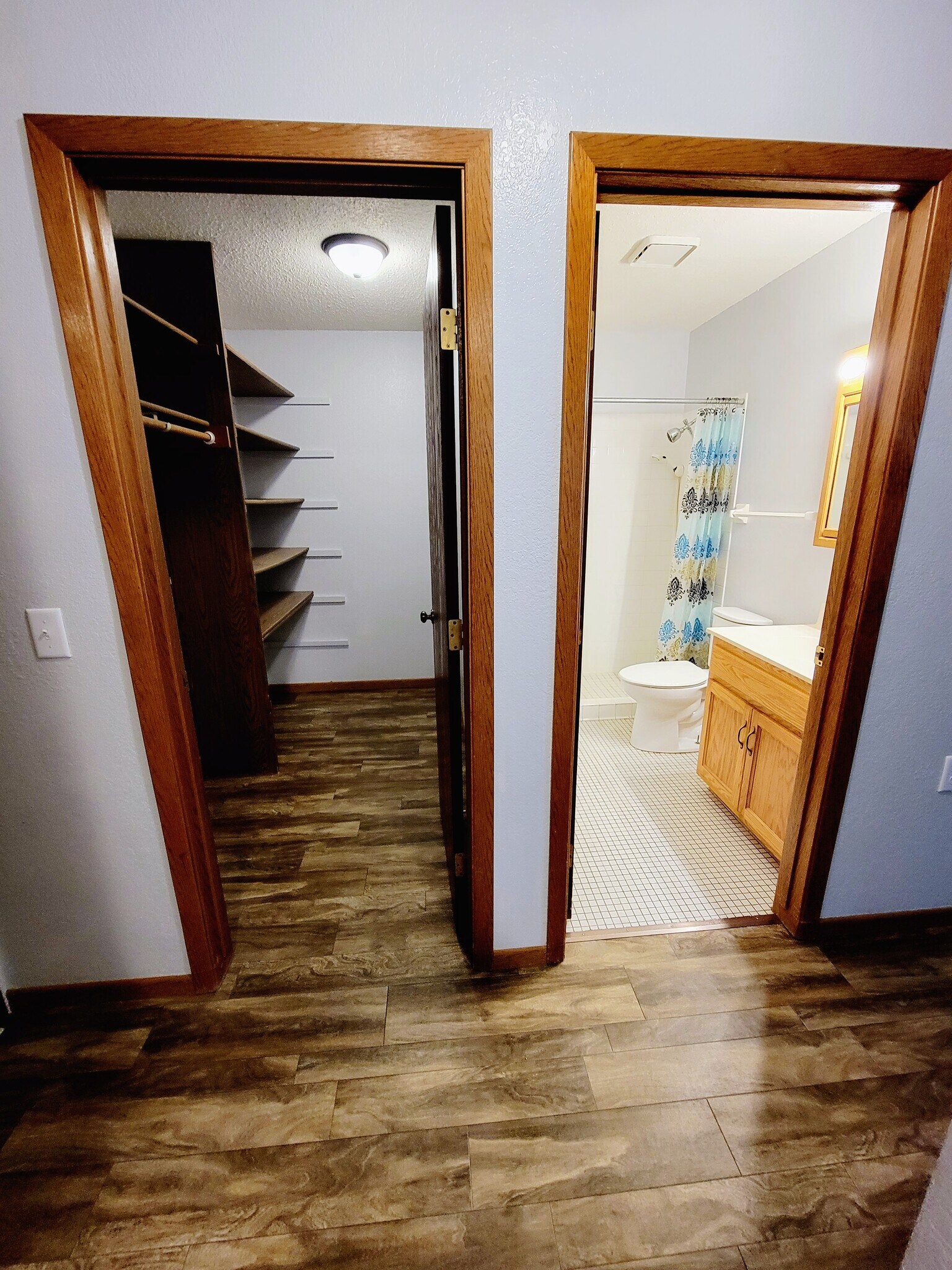 Building Photo - 102 4th St E