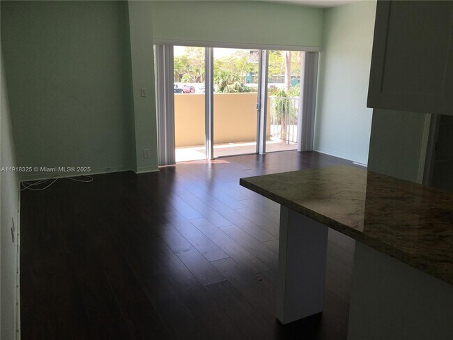 Building Photo - 880 NE 69th St