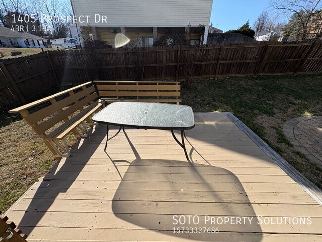 Building Photo - 1405 Prospect Dr