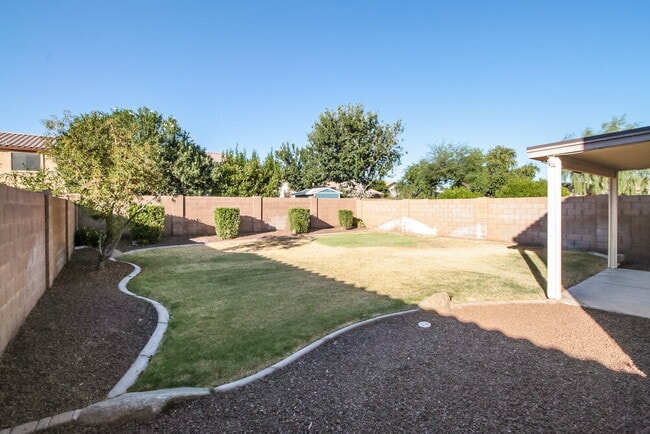 Building Photo - 1726 E Bradstock Way