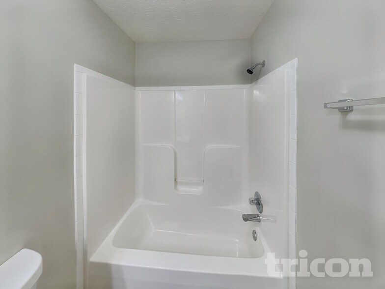 Building Photo - 775 Vera Dr