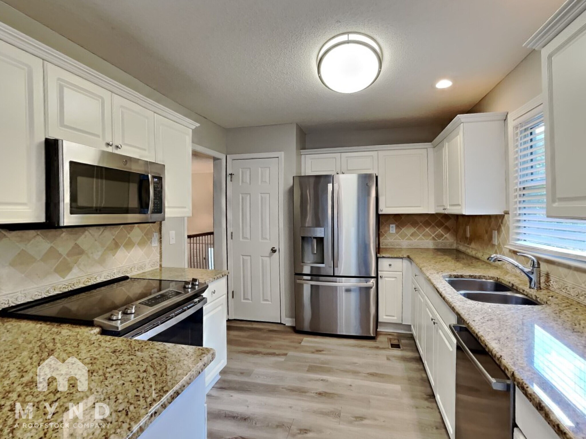 Building Photo - 103 Creekside Dr