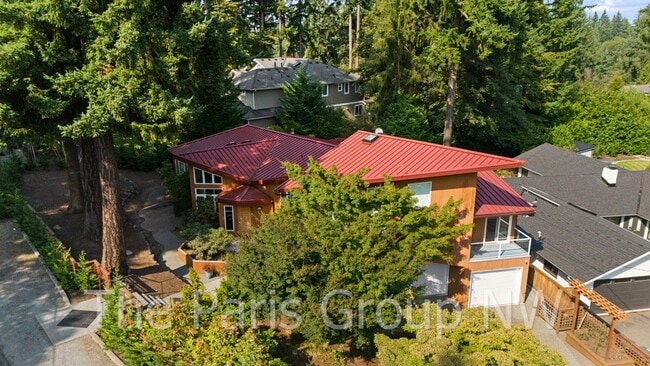 Building Photo - Extraordinary Custom Enatai Home *4min to ...