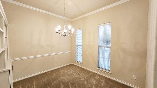 Building Photo - 1824 Woody Ln