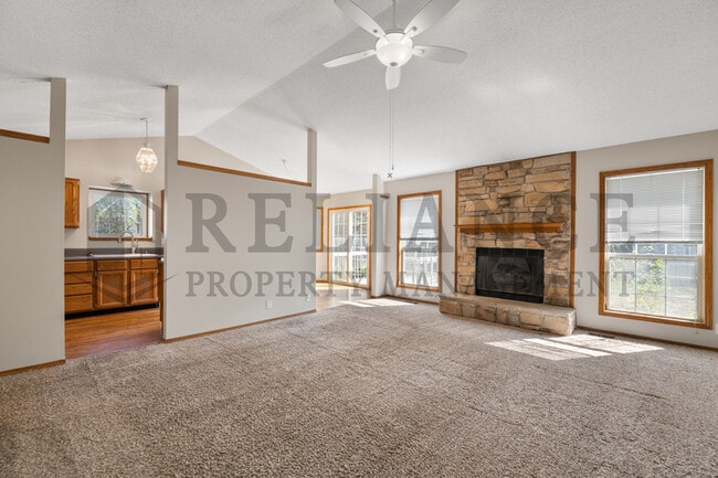 Building Photo - 3826 N Cranberry St