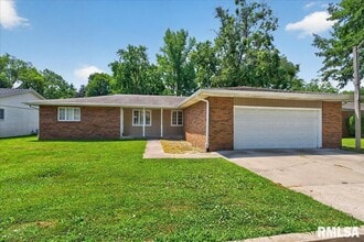 Building Photo - 8 Sundowner Ln