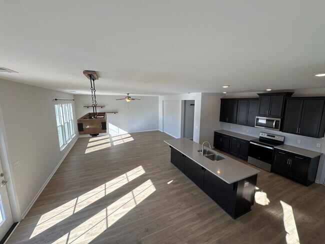 Building Photo - 3 Bed 2.5 Bath Home - Pooler GA