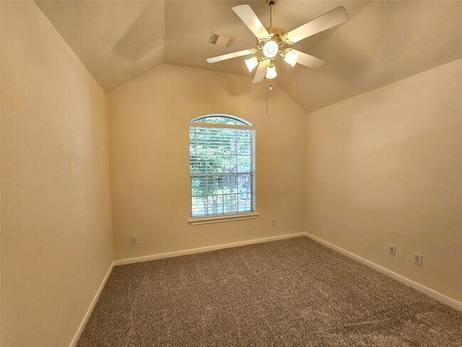 Building Photo - 98 W Knightsbridge Dr