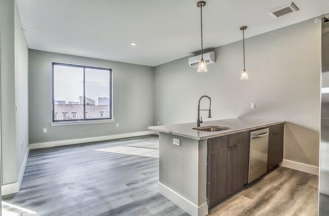 Building Photo - 3516 John F. Kennedy Blvd