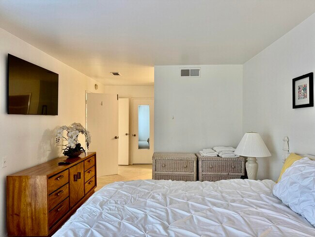 Building Photo - 48660 Stoney Creek Ln