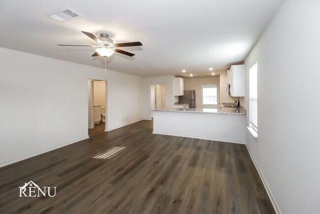 Building Photo - Coming Soon!