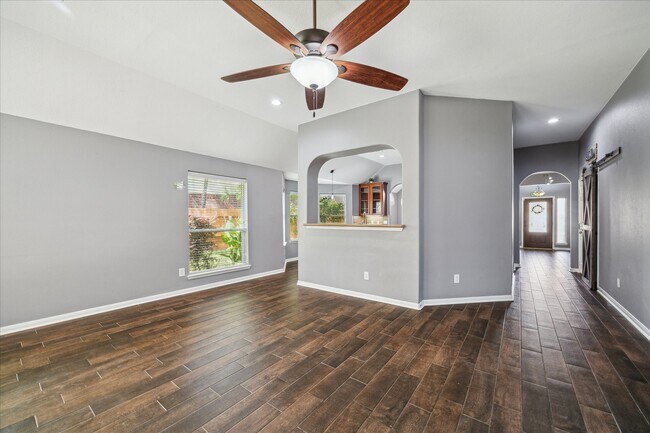 Building Photo - 20910 Sandy Briar Ct