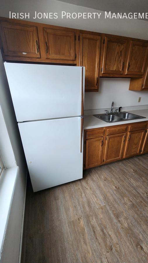 Building Photo - 1715 Pine Ave