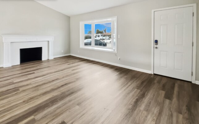 Building Photo - 174 Gardenia Ave