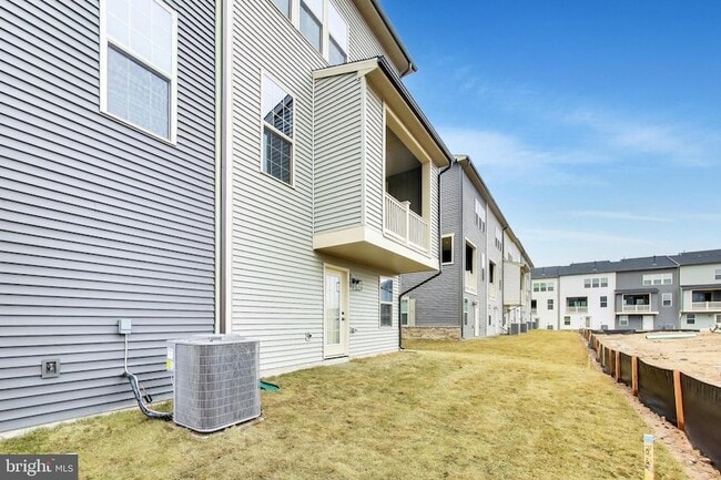 Building Photo - 1774 Ml Br Dr