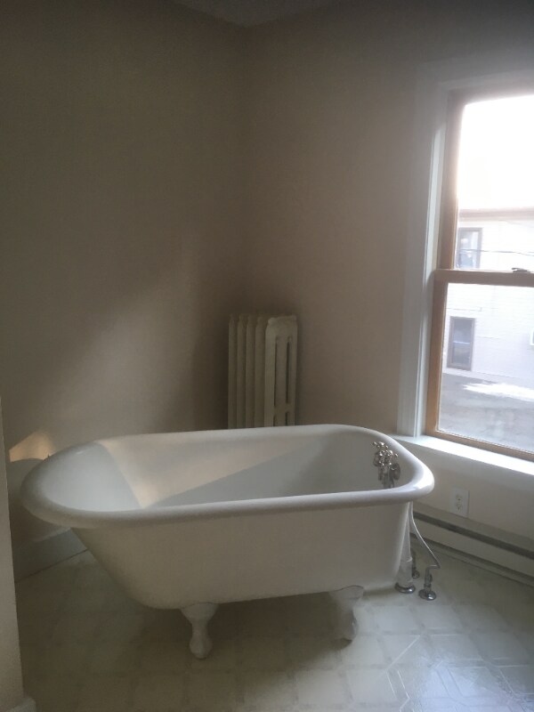 Building Photo - 508 N Front St