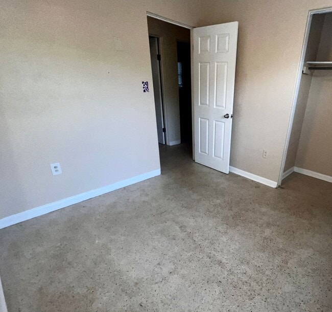 Building Photo - 8362 Cristobal Cir