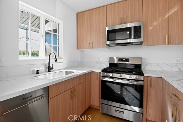 Building Photo - 16682 E Greenhaven St