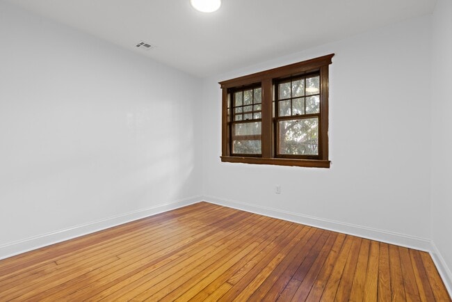 Building Photo - 322 78th St