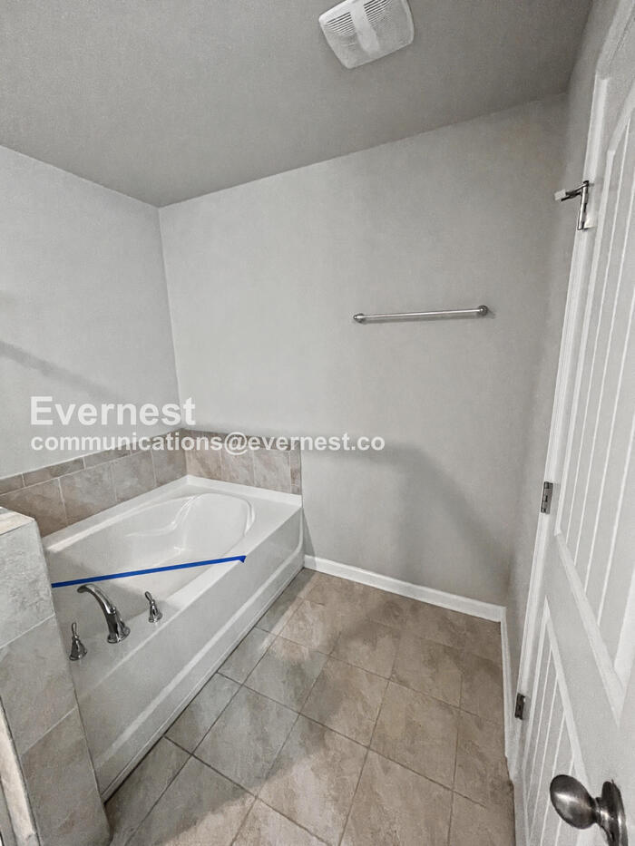 Building Photo - 4152 Grapevine Loop