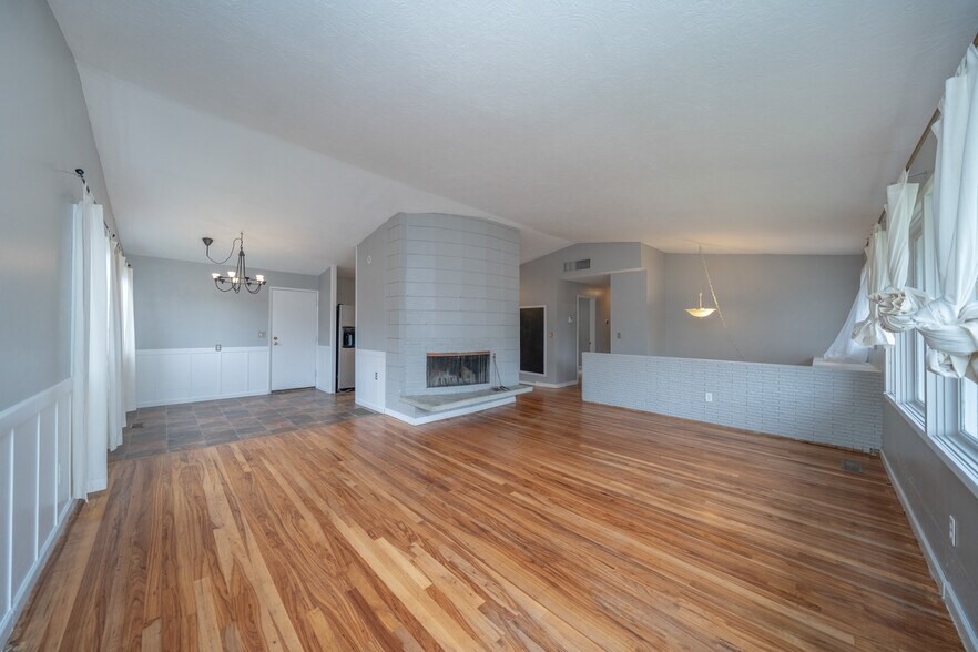 Building Photo - 3512 East Ben Burr Boulevard