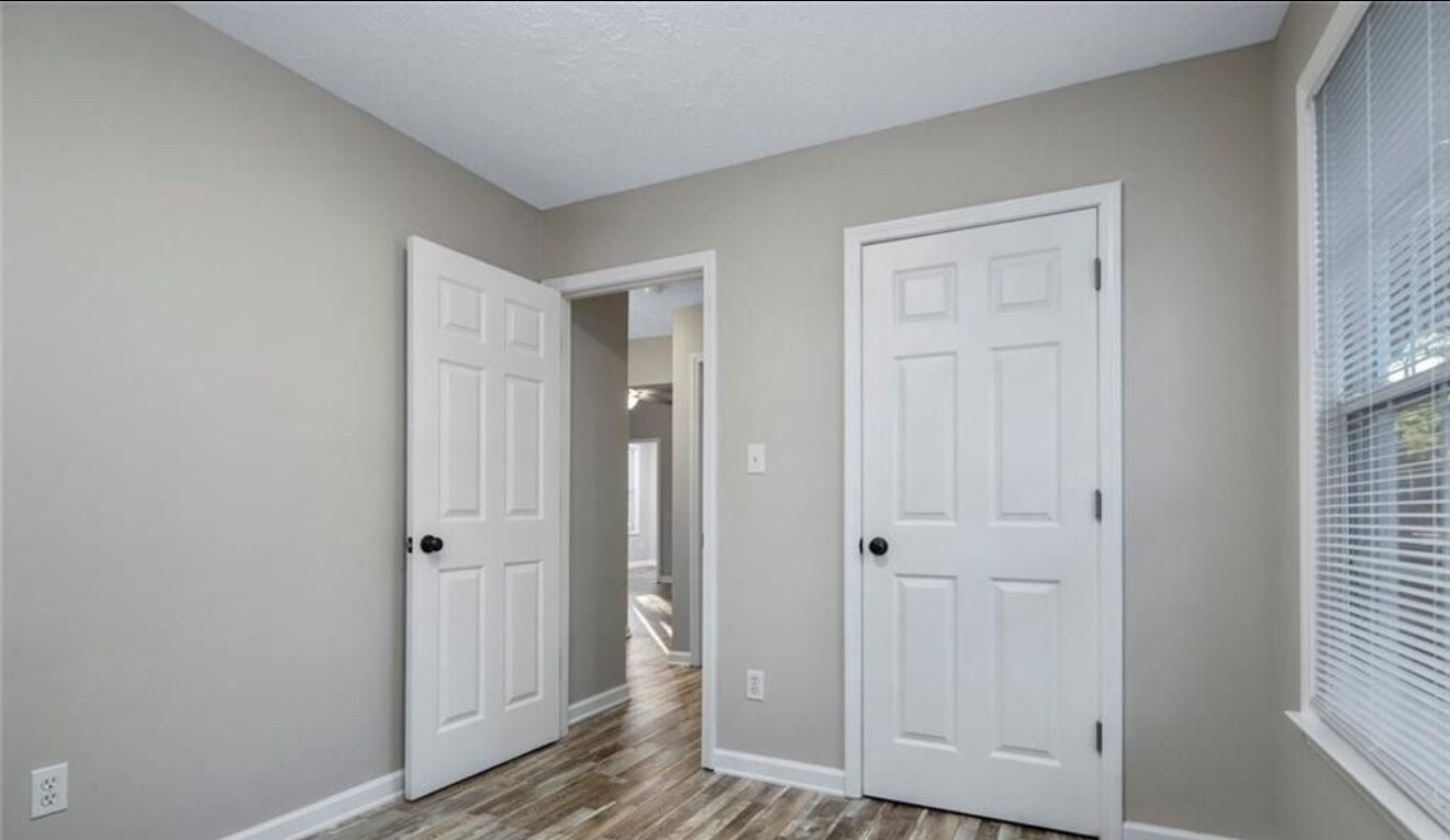 Building Photo - 9400 Gooden Dr