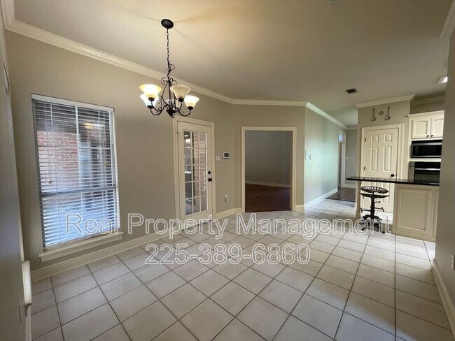 Building Photo - 13263 Quail Meadow Dr