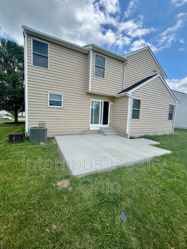 Building Photo - 1482 Geranium Dr