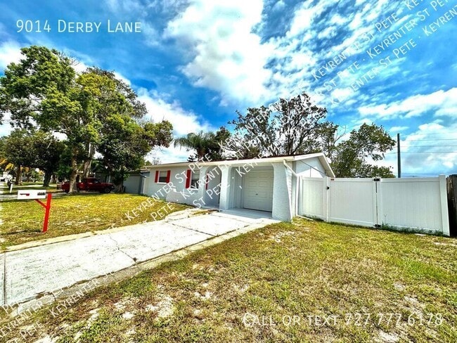 Building Photo - 2BR/1BA Pet Friendly Home in Port Richey