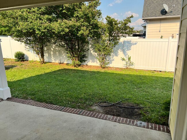 Building Photo - Beautiful 4br, 2.5 bath home in the Jack Brit school district