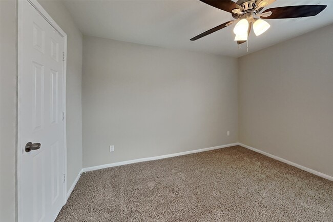 Building Photo - 15214 Taos Creek Ct