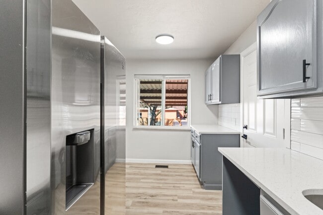 Building Photo - 2609 N Key Blvd