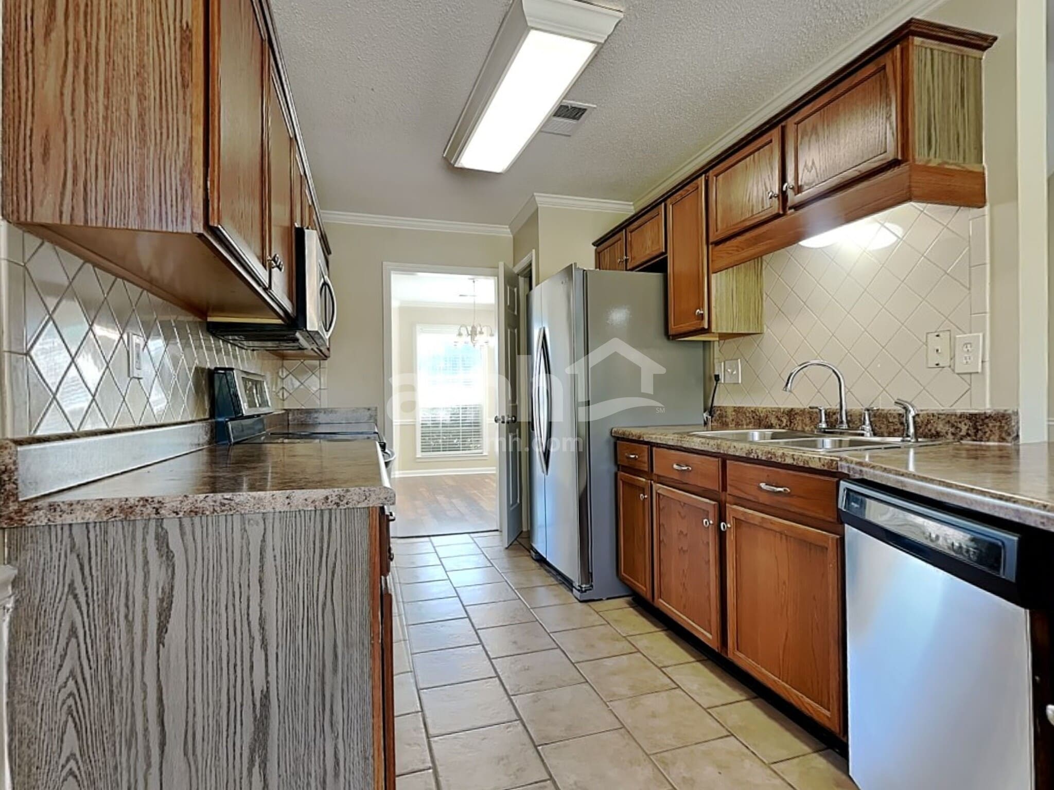 Building Photo - 6472 Daybreak Dr