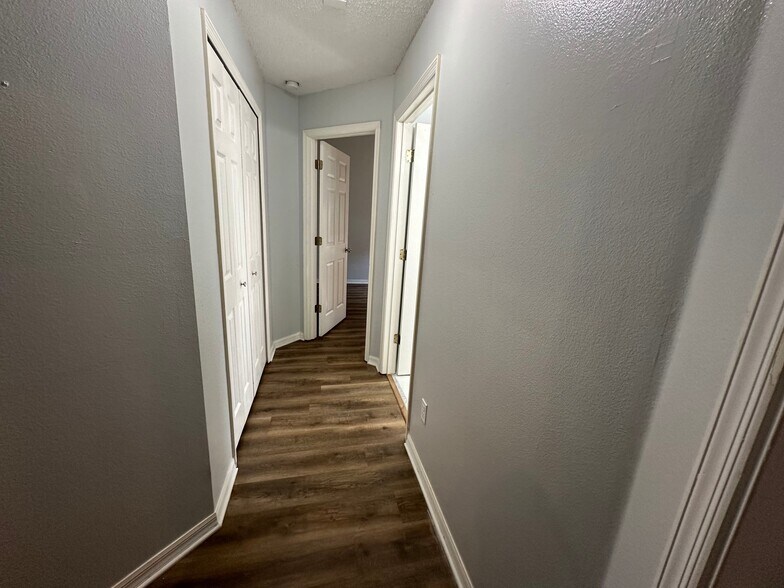 Building Photo - 10209 Rivers Trail Dr