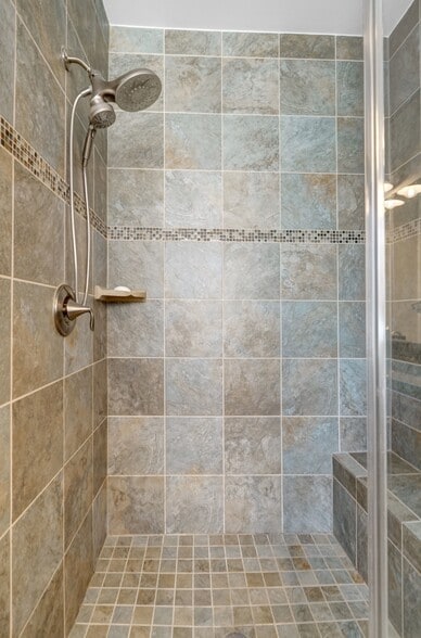 Master Bathroom Shower - 2209 Richmond Hwy
