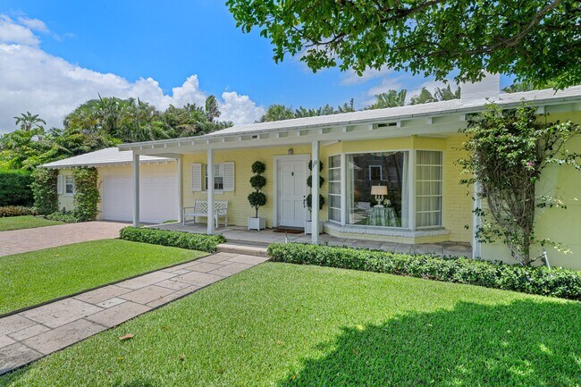Primary Photo - 119 Seagate Rd