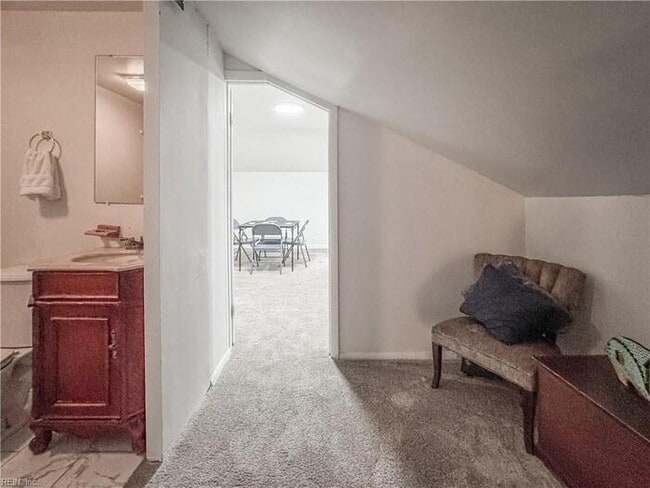 Building Photo - WATERFRONT 5 BEDROOM/4 BATH IN VIRGINIA BEACH! READY FOR RENT!!