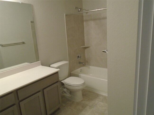 Building Photo - 2215 Emerald Diamond Ct