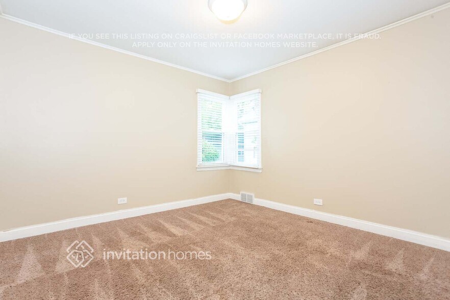 Building Photo - 9344 S 54th Ct