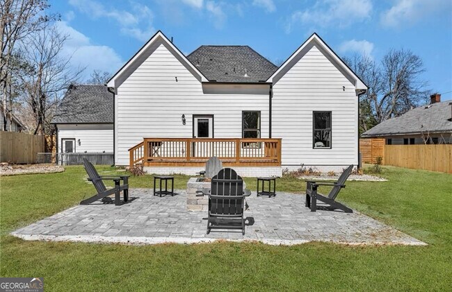 Building Photo - 1774 Vesta Ave