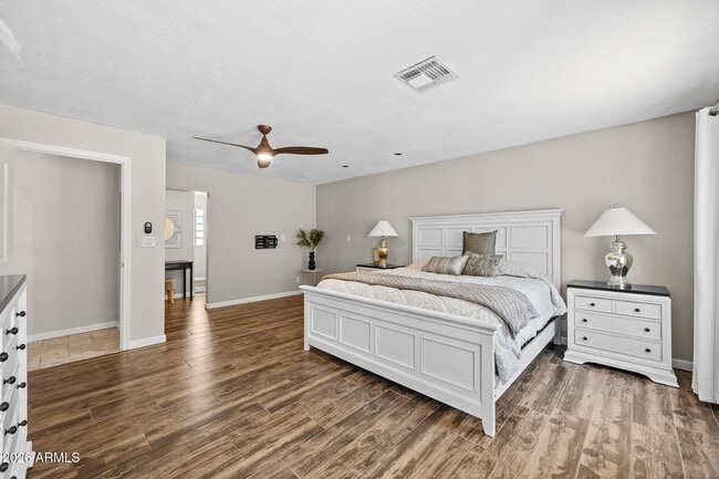 Building Photo - 14436 N Coral Gables Dr