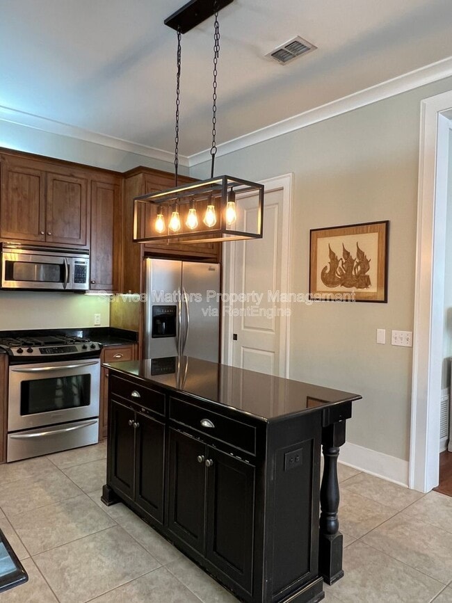 Building Photo - 1417 E Maxwell St