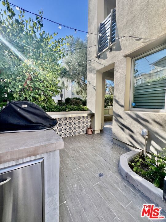 Building Photo - 5849 S Sparrow Ct