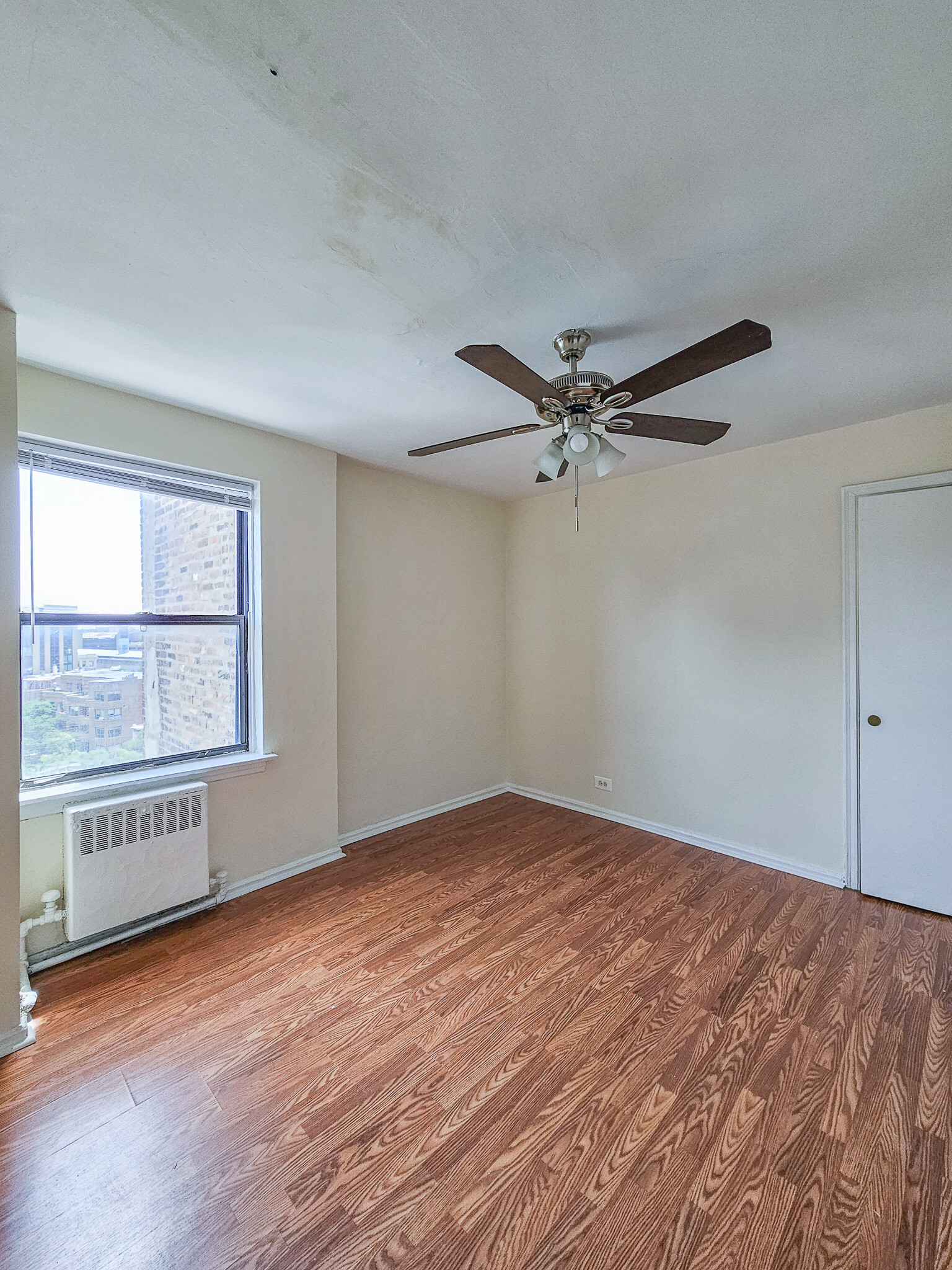Building Photo - 4730 N Winthrop Ave