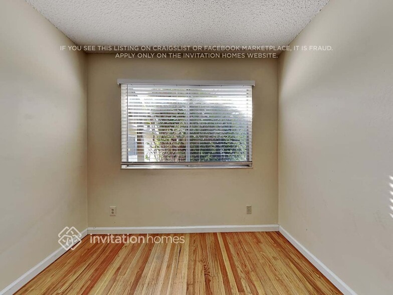 Building Photo - 1984 Finch Way