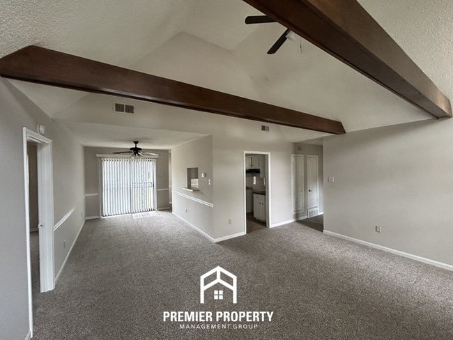 Building Photo - Stunning 3BR/2BA in Southeast Memphis | Vaulted Ceilings & Floor-to-Ceiling Fireplace