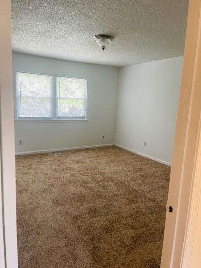 Building Photo - VIRGINIA BEACH - OCEANFRONT FOR RENT!