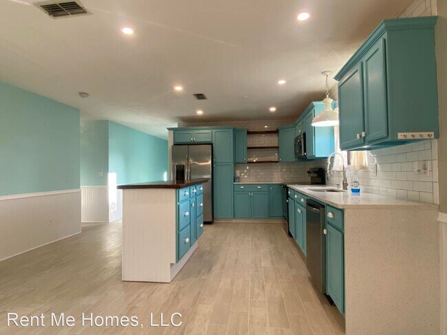 Building Photo - 3 br, 2 bath House - 1245 Mardrake Rd.