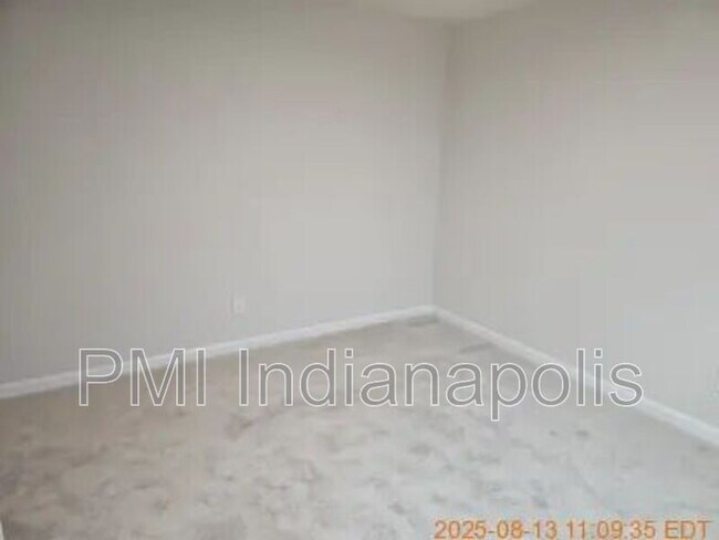 Building Photo - 1854 Cascades Dr