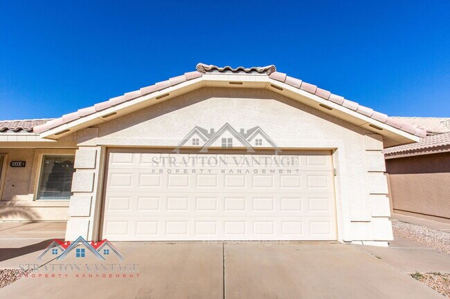 Building Photo - 10864 E Lindner Ave